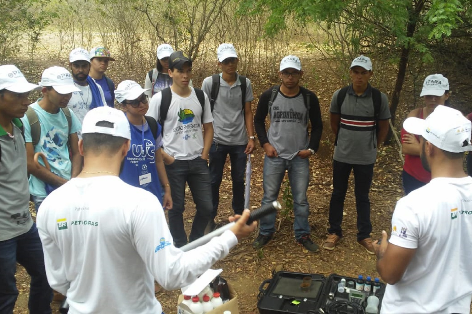 No evento, ocorreu aula prática sobre estudo de água e solos (Fotos: Opará Comunicação)