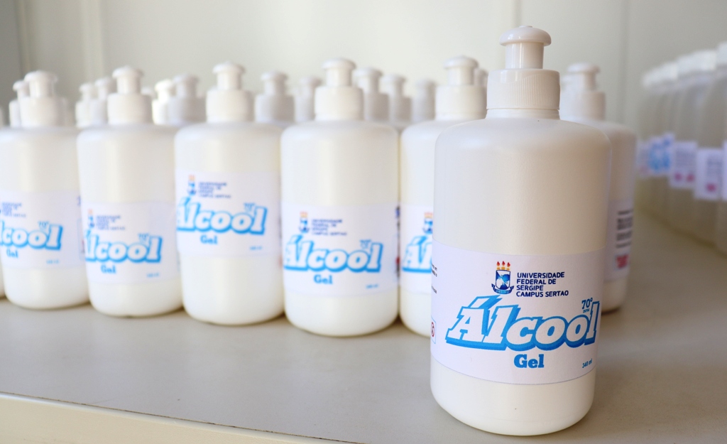 UFS produz álcool gel no campus do Sertão. Foto: Talisson Souza/Rádio UFS